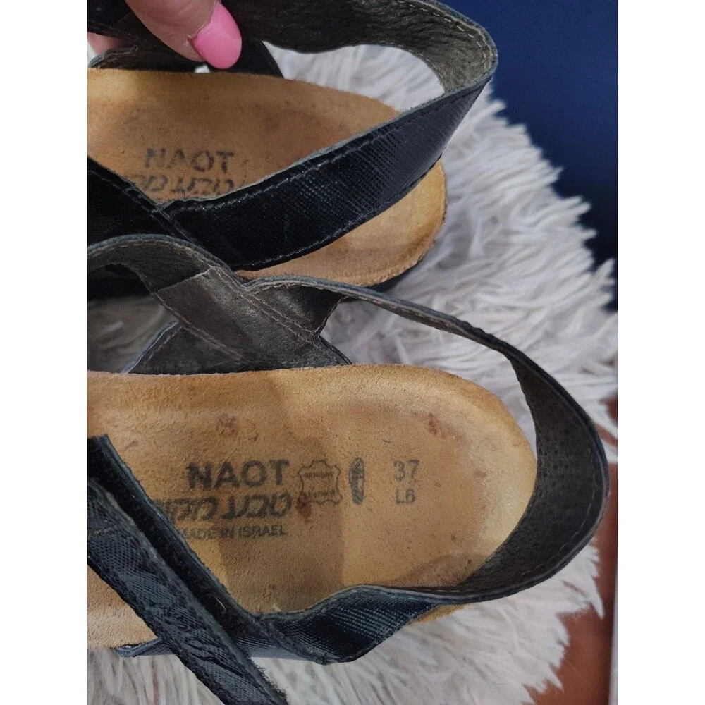 Naot Sandals Womens Size 6 Shoes 36 EU Black Leather Strappy Wedge